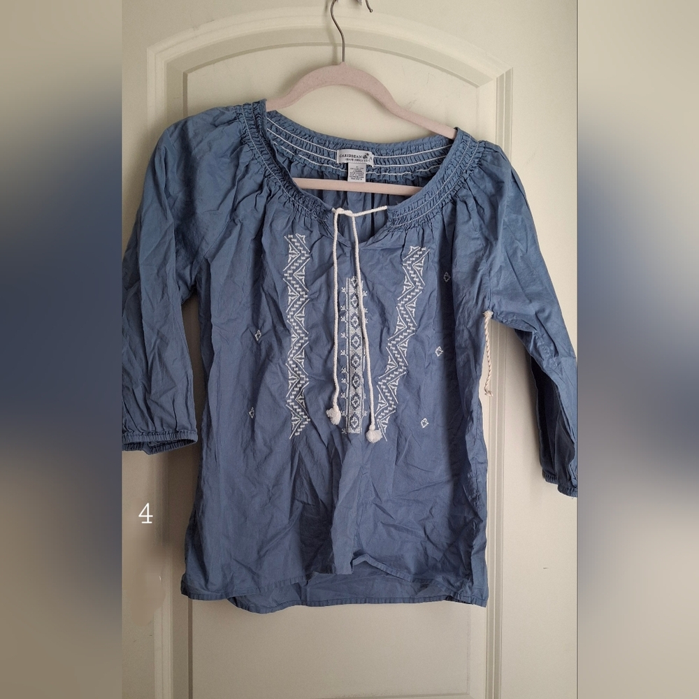 Caribean cotton embroidery womens top Medium cottage boho casual travel western